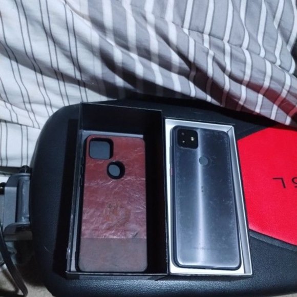 T-Mobile REVVL4+ phone - Picture 2 of 6